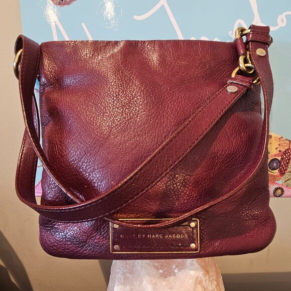 Marc by Marc Jacobs Burgundy Leather Convertible x-body w/brass hardware 1990s - Picture 2 of 8
